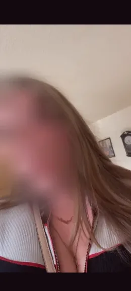 Alena, 25