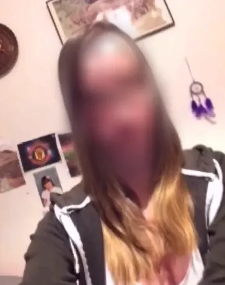 Amina, 25