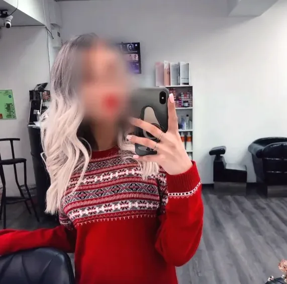 Anja, 35