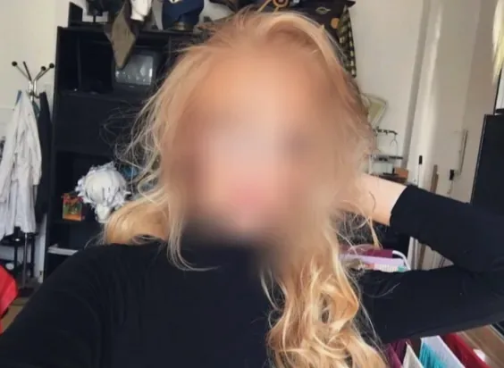 Barbara, 21