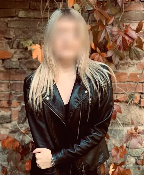 Esra, 32