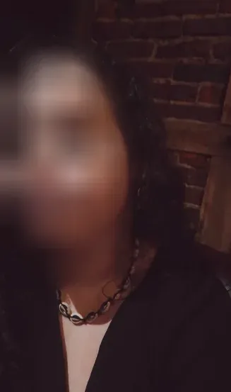 Jasmin, 24