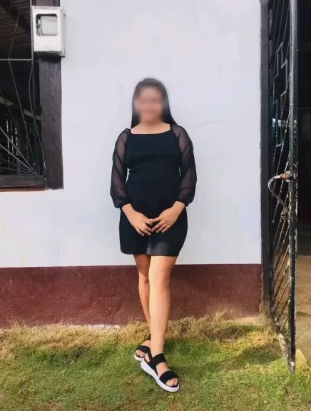 Julia, 26