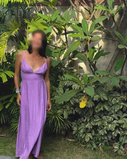 Larissa, 35