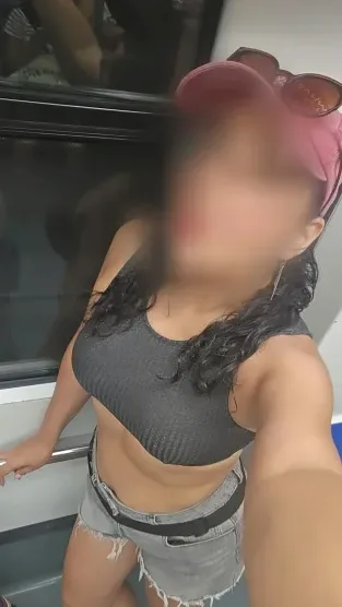 Lena, 37