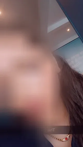 Nele, 29