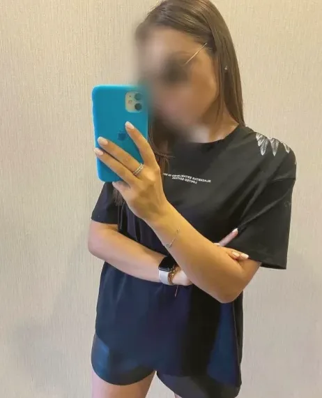 Pia, 27