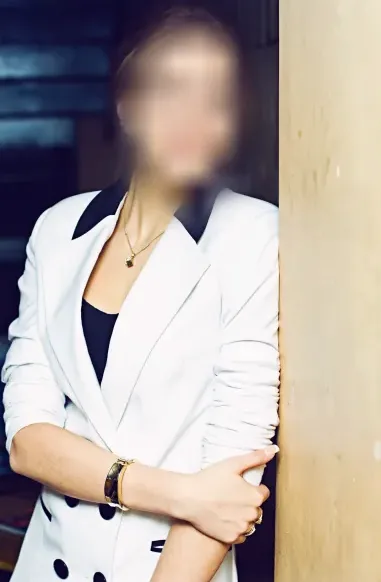 Renate, 30