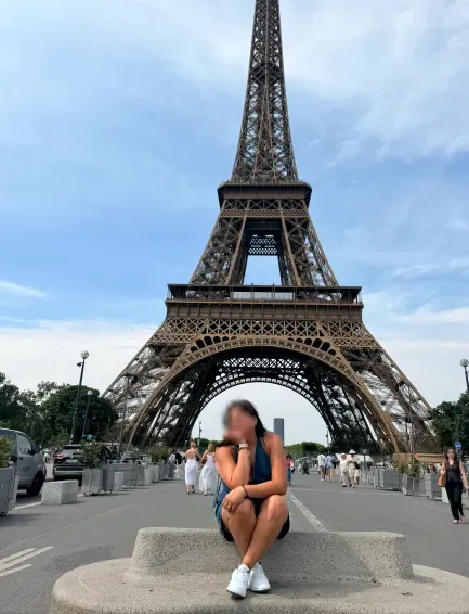 Silvia, 27