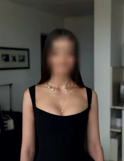 Vanessa, 38